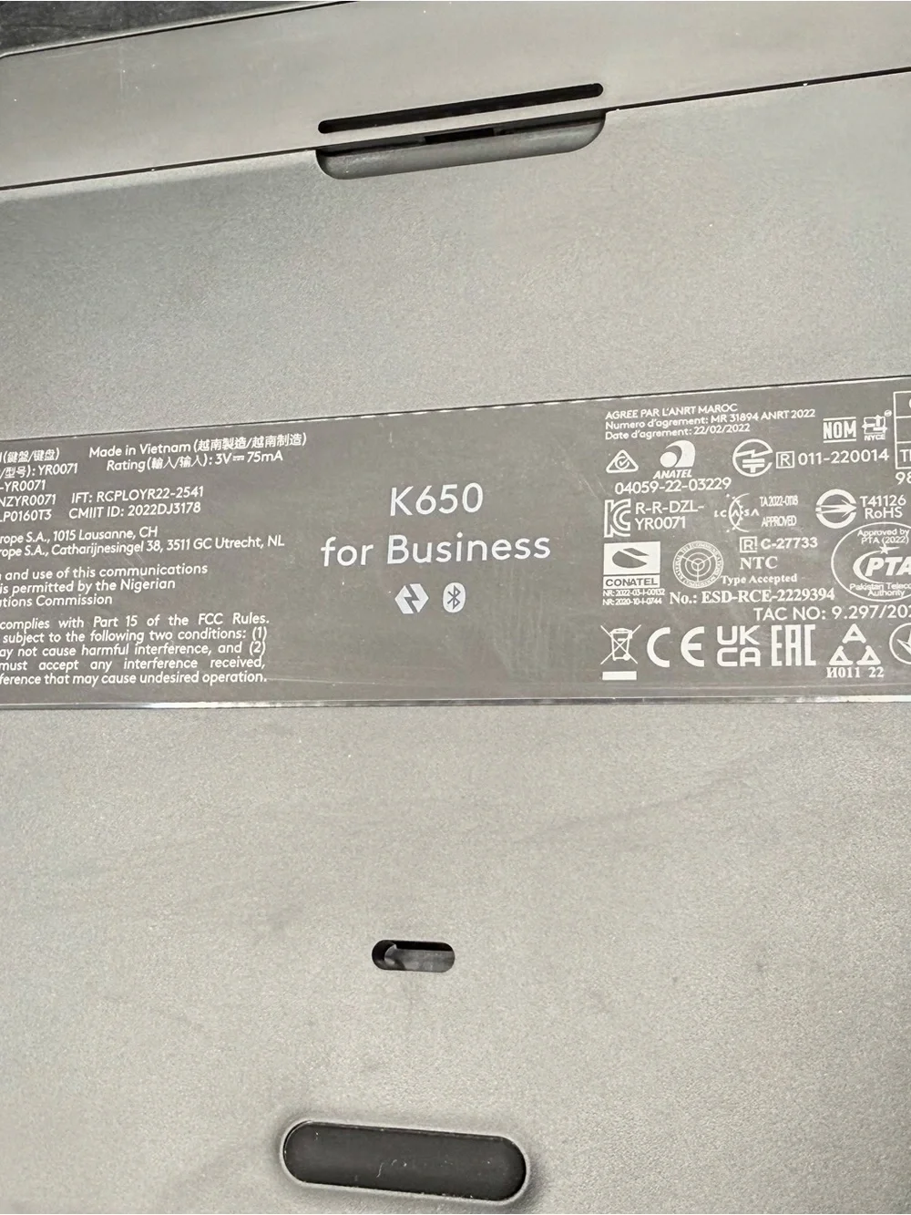 Logitech Black Wireless Keyboard with Integrated Palm Rest